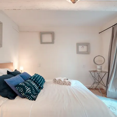 Apartment Promenade Du Cours Furnished Flat Aix-en-Provence