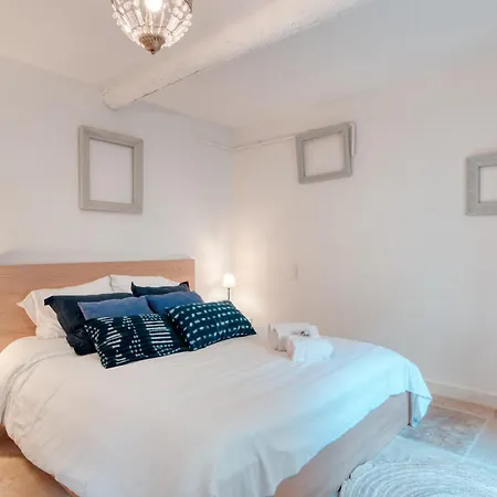 Apartment Promenade Du Cours Furnished Flat Aix-en-Provence