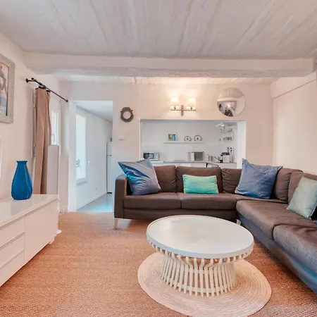 Promenade Du Cours Furnished Flat Aix-en-Provence