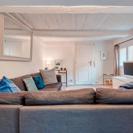 Promenade Du Cours Furnished Flat Apartment Aix-en-Provence