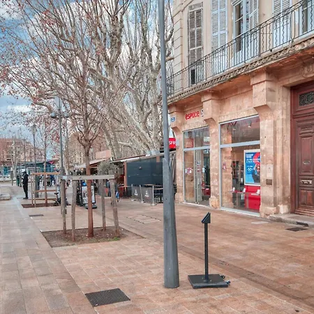 Promenade Du Cours Furnished Flat Aix-en-Provence